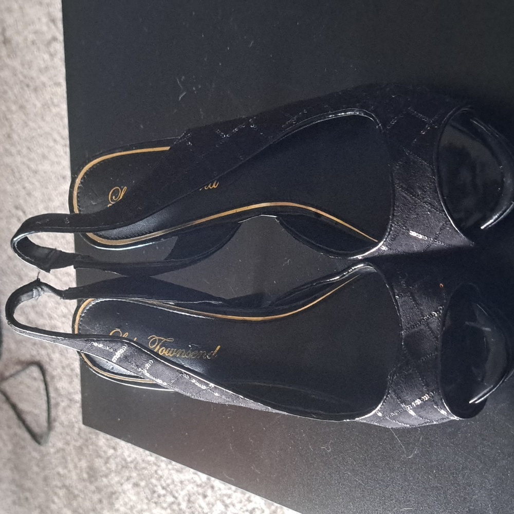 Black heel